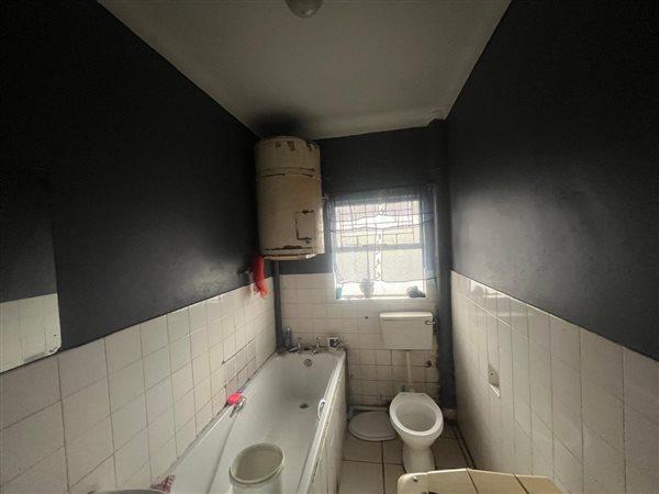 1 Bedroom Property for Sale in Parow Western Cape